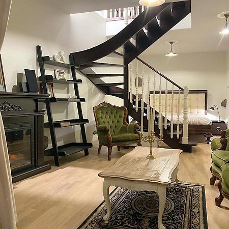 Exclusive Gaono Apartment In The Heart Of Old Town Βίλνιους Εξωτερικό φωτογραφία
