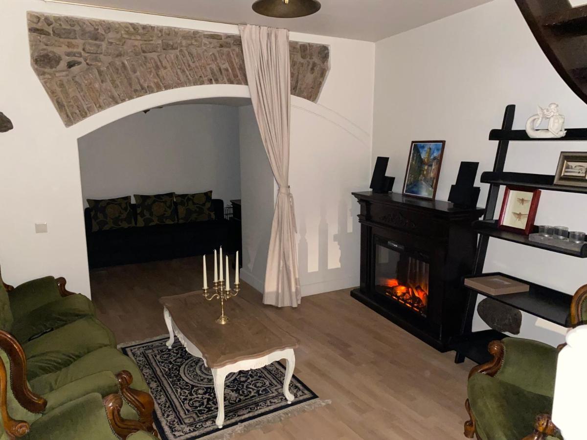 Exclusive Gaono Apartment In The Heart Of Old Town Βίλνιους Εξωτερικό φωτογραφία