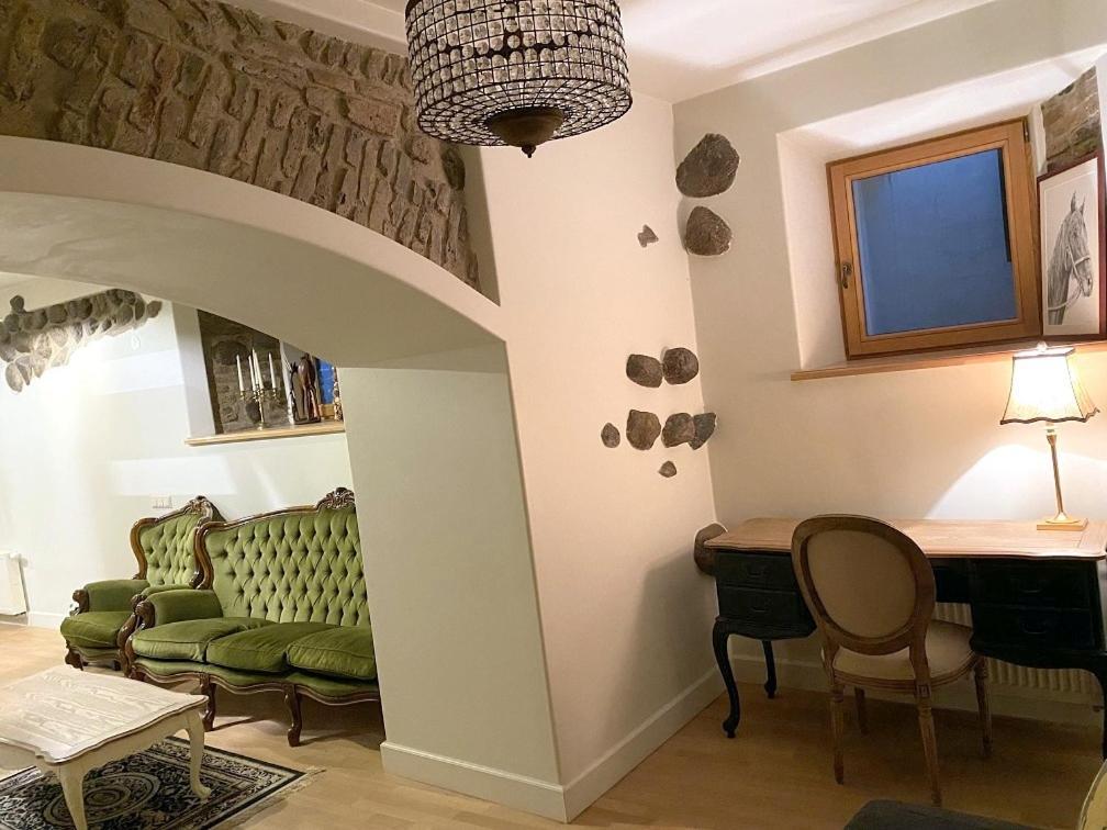 Exclusive Gaono Apartment In The Heart Of Old Town Βίλνιους Εξωτερικό φωτογραφία